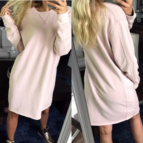 Abercrombie & Fitch Dresses & Skirts - NWT Abercrombie & Fitch Sweatshirt Dress